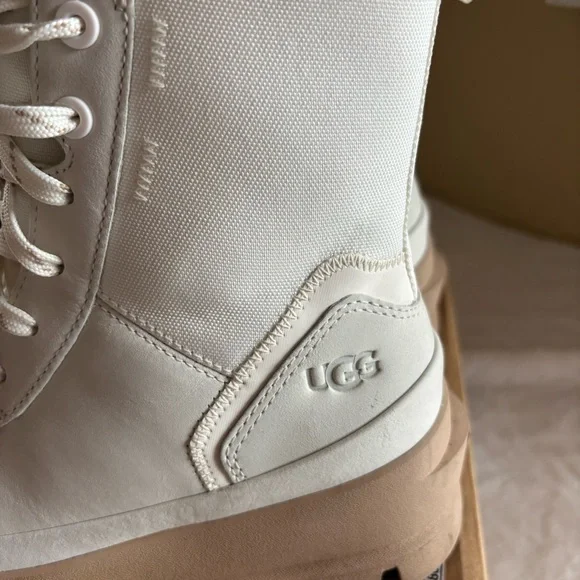 UGG Women's The Ugg Lug Lace-Up Platform Boots White/Cream Size 5 - Picture 7 of 16
